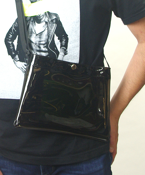 UP START（アップスタート）の「クリアビニールサコッシュ/ビーチバッグ（ショルダーバッグ・レディース・クリアブラック/ピンク/クリア・FREE）」の4枚目の写真