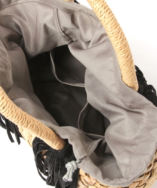 laboratory work(ラボラトリーワーク)の「フリンジミニトート(かごバッグ・レディース・ブラック/ブラウン・フリー)」の12枚目の写真