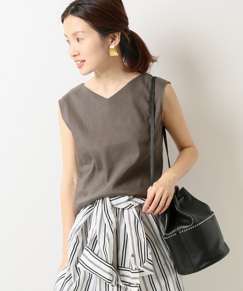 IENA（イエナ）の「アサ/VIS デザイントップス◆（シャツ/ブラウス・レディース・カーキ/ネイビー・FREE）」の2枚目の写真