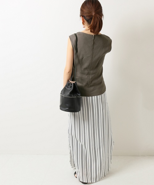 IENA（イエナ）の「アサ/VIS デザイントップス◆（シャツ/ブラウス・レディース・カーキ/ネイビー・FREE）」の17枚目の写真