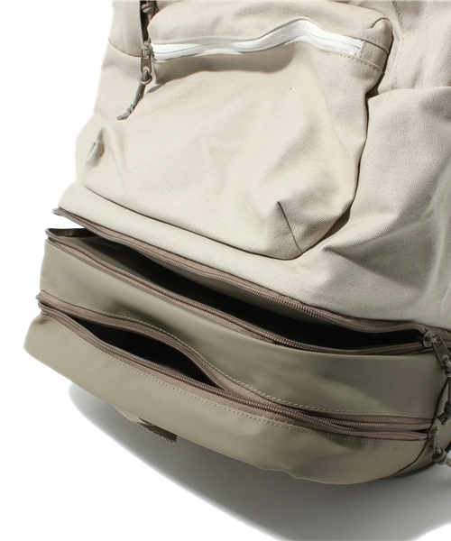 adidas Originals(アディダスオリジナルス)の「2013 アディダス 東京デザイン企画 バックパック TOKYO BPACK CVS(バックパック/リュック・メンズ・ストーン・ONE SIZE)」の7枚目の写真