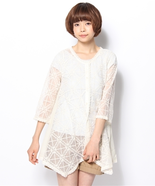 mystic(ミスティック)の「【mystic】 エンブロイダリーチュールガウン(シャツ/ブラウス・レディース・アイボリー/ベージュ/ライム・フリ-)」の2枚目の写真