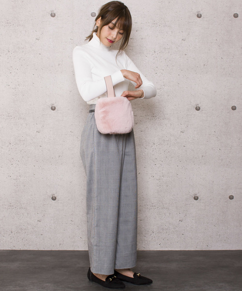 LUGG NAGG(ラグナグ)の「【Jewelobe/ ジュエローブ】フェイクファー 巾着 バケツバッグ(ハンドバッグ・レディース・レッド/ピンク/イエロー/ブルー・FREE)」の15枚目の写真