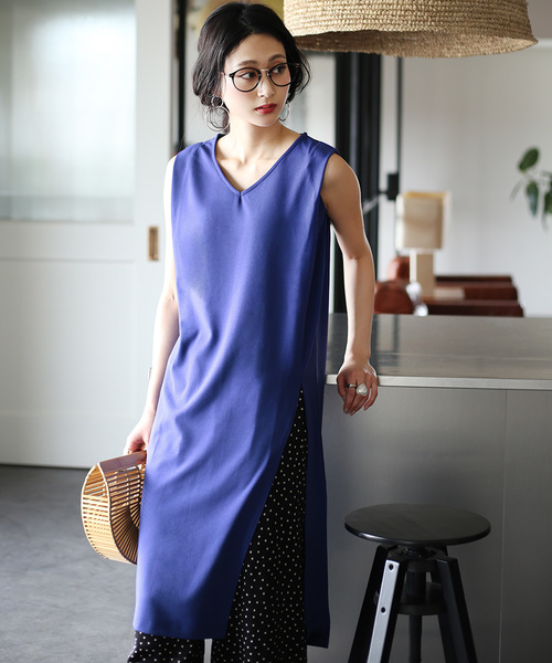 Bou Jeloud(ブージュルード)の「綺麗なシルエットと伸縮性のある生地 カットジョーゼットワンピース(ワンピース)」 WEAR Bou Jeloud(ブージュルード)の「綺麗なシルエットと伸縮性のある生地 カットジョーゼットワンピース(ワンピース)」 WEAR