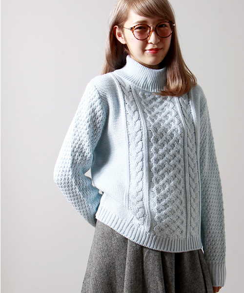 WEGO（ウィゴー）の「WEGO/ケーブル編みハイネックニット（ニット/セーター・レディース・アイボリー/杢グレー/サックスブルー/ライトピンク・FREE）」の4枚目の写真