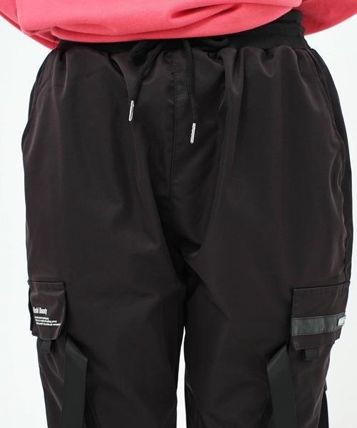 .KOM（ドットコム）の「スリムカーゴパンツ（カーゴパンツ・メンズ・ブラック・L）」の9枚目の写真