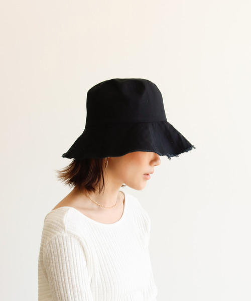 Auntie Rosa Holiday（アンティローザホリデー）の「フレイドプリムバケットハット（ハット・レディース・ブラック/ベージュ・FREE）」の14枚目の写真