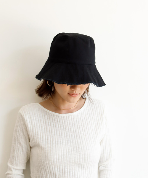 Auntie Rosa Holiday（アンティローザホリデー）の「フレイドプリムバケットハット（ハット・レディース・ブラック/ベージュ・FREE）」の11枚目の写真