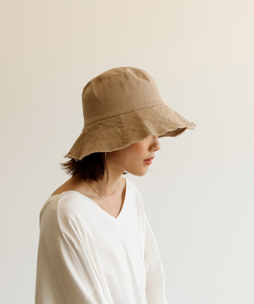 Auntie Rosa Holiday（アンティローザホリデー）の「フレイドプリムバケットハット（ハット・レディース・ブラック/ベージュ・FREE）」の17枚目の写真