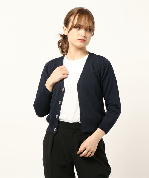 12Twelve Agenda（トゥエルブ　アジェンダ）の「Ｖネックビジュー釦７分袖ニットカーディガン（カーディガン/ボレロ・レディース・ブラック/ラベンダー/ネイビー/オフホワイト・M）」の8枚目の写真