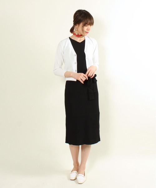 12Twelve Agenda（トゥエルブ　アジェンダ）の「Ｖネックビジュー釦７分袖ニットカーディガン（カーディガン/ボレロ・レディース・ブラック/ラベンダー/ネイビー/オフホワイト・M）」の10枚目の写真