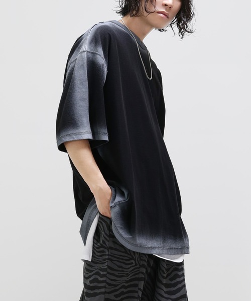 minsobi(ミンソビ)の「グラデーションスプレーBig T(Tシャツ/カットソー・メンズ・ホワイト/ブラック・FREE)」の6枚目の写真
