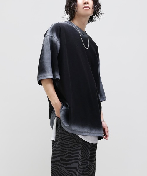 minsobi(ミンソビ)の「グラデーションスプレーBig T(Tシャツ/カットソー・メンズ・ホワイト/ブラック・FREE)」の10枚目の写真