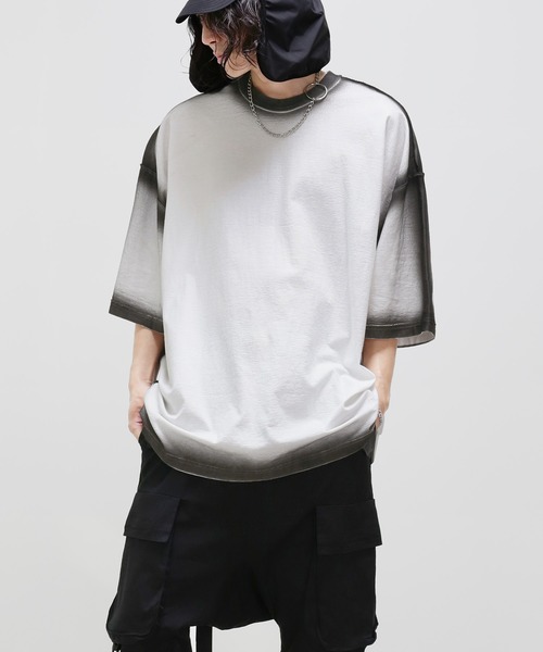 minsobi(ミンソビ)の「グラデーションスプレーBig T(Tシャツ/カットソー・メンズ・ホワイト/ブラック・FREE)」の13枚目の写真