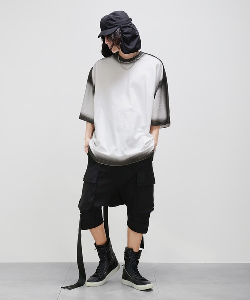 minsobi(ミンソビ)の「グラデーションスプレーBig T(Tシャツ/カットソー・メンズ・ホワイト/ブラック・FREE)」の16枚目の写真