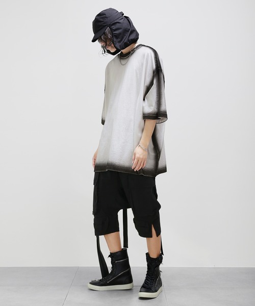 minsobi(ミンソビ)の「グラデーションスプレーBig T(Tシャツ/カットソー・メンズ・ホワイト/ブラック・FREE)」の15枚目の写真