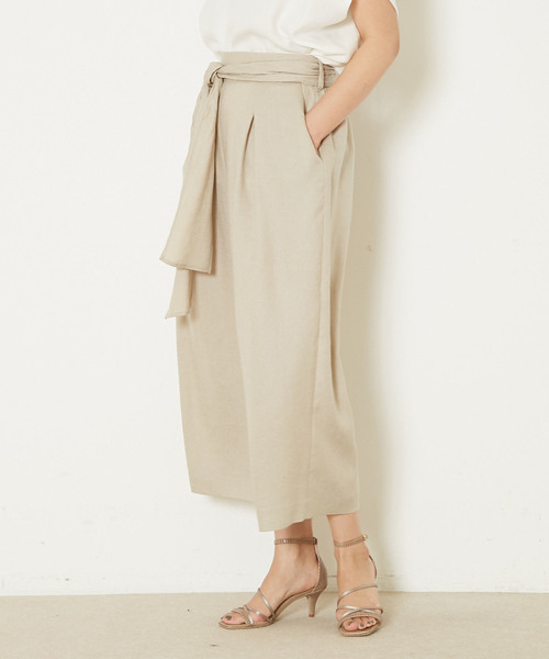 Liesse（リエス）の「リボン付きフレアパンツ（その他パンツ・レディース・ホワイト/ベージュ/ブラウン/レッド・S/M）」の7枚目の写真