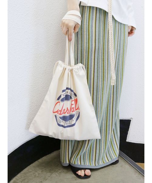 Ungrid（アングリッド）の「【ZOZO限定】ロゴ巾着トートバッグ（トートバッグ・レディース・ネイビー/オレンジ/グリーン・FREE）」の5枚目の写真