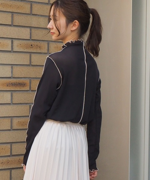 tiptop（ティップトップ）の「2020AW ハイネックシアーメローロンT（Tシャツ/カットソー・レディース・オフホワイト/ブラック/グレイッシュベージュ・FREE）」の8枚目の写真