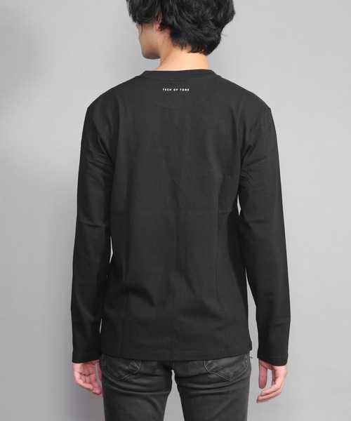 CERCA(チェルカ)の「BEYES/センターロゴシンプルロングスリーブTシャツ(Tシャツ/カットソー・メンズ・ホワイト/ブラック/オレンジ・LARGE/MEDIUM)」の6枚目の写真