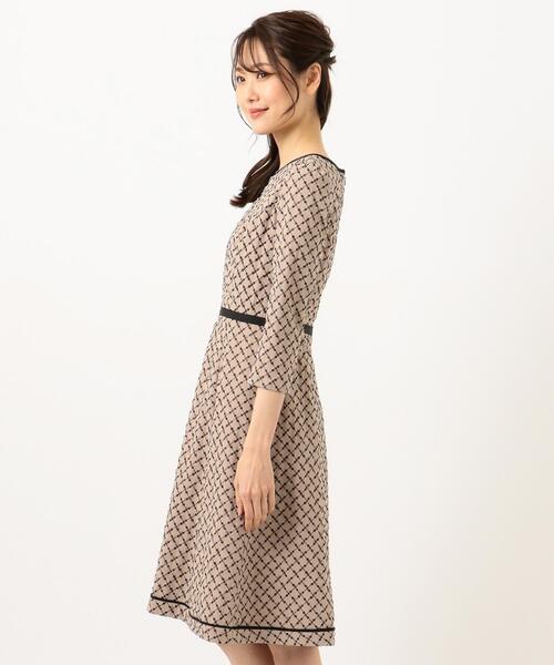 TOCCA(トッカ)の「【洗える!】NASTRINO ドレス(ワンピース・レディース・ベージュ系7/ネイビー系7・6/4/0/2)」の5枚目の写真