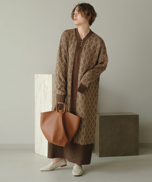 Bab（バブ）の「【WEB限定】ジャガードニットカフタンワンピース（ワンピース・レディース・ブラウン/ライトグリーン/ベージュ/モカ・FREE）」の18枚目の写真