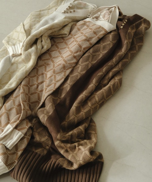 Bab（バブ）の「【WEB限定】ジャガードニットカフタンワンピース（ワンピース・レディース・ブラウン/ライトグリーン/ベージュ/モカ・FREE）」の8枚目の写真