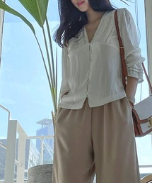 Vネックフロントボタンブラウス