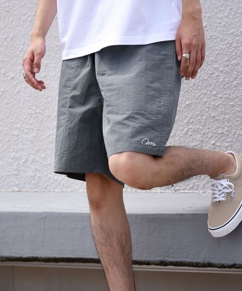 MACOBER（マコバ）の「【WEB限定/SHIPS別注】MACOBER: ワンポイント ロゴ バギー ショーツ（その他パンツ・メンズ・ライトブルー/ベージュ/ネイビー/オレンジ/ライトグリーン・MEDIUM/LARGE）」の3枚目の写真