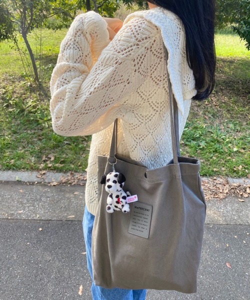 Me%（ミィパーセント）の「【A4サイズがすっぽり！】MEPERCENTタックトート（トートバッグ・レディース・ベージュ/アイボリー/ブラック/グレー/ピンク・FREE）」の3枚目の写真