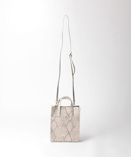 closet story（クローゼットストーリー）の「CC スクエア ミニショルダー バッグ（ショルダーバッグ・レディース・ライトグレー/ライトブルー/ナチュラル・FREE）」の12枚目の写真