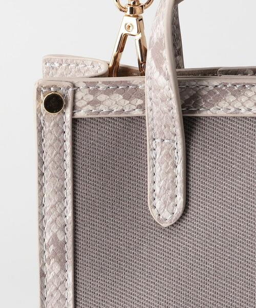 closet story（クローゼットストーリー）の「CC スクエア ミニショルダー バッグ（ショルダーバッグ・レディース・ライトグレー/ライトブルー/ナチュラル・FREE）」の9枚目の写真