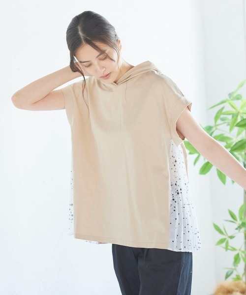 LIPSTAR（リップスター）の「星柄サイドプリーツパーカー（Tシャツ/カットソー・レディース・ブラック/ベージュ/オフホワイト・M）」の3枚目の写真
