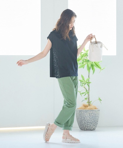 LIPSTAR（リップスター）の「星柄サイドプリーツパーカー（Tシャツ/カットソー・レディース・ブラック/ベージュ/オフホワイト・M）」の6枚目の写真