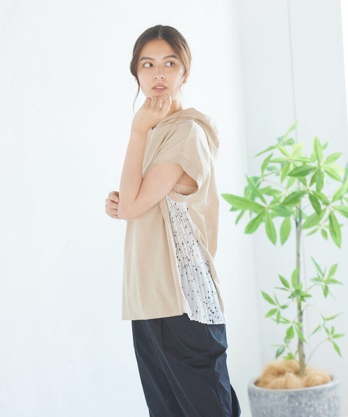 LIPSTAR（リップスター）の「星柄サイドプリーツパーカー（Tシャツ/カットソー・レディース・ブラック/ベージュ/オフホワイト・M）」の9枚目の写真