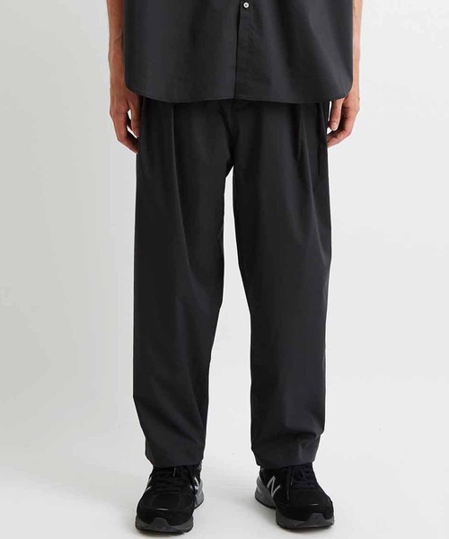 ADAM ET ROPE'（アダムエロペ）の「【TOOLIGHT】吸水速乾/超軽量/TC ルーズワイド テーパードパンツ/セットアップ対応（その他パンツ・メンズ・ブラック/ネイビー・S/M/L/XL）」の17枚目の写真
