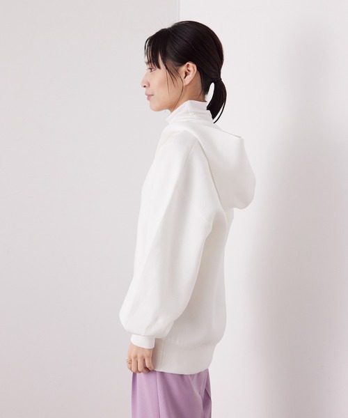 SALON adam et rope'（サロン アダム エ ロペ）の「<春まで使える>スウェットライクニットパーカー（パーカー・レディース・ホワイト/チャコールグレー/ベージュ/オレンジ・FREE）」の13枚目の写真