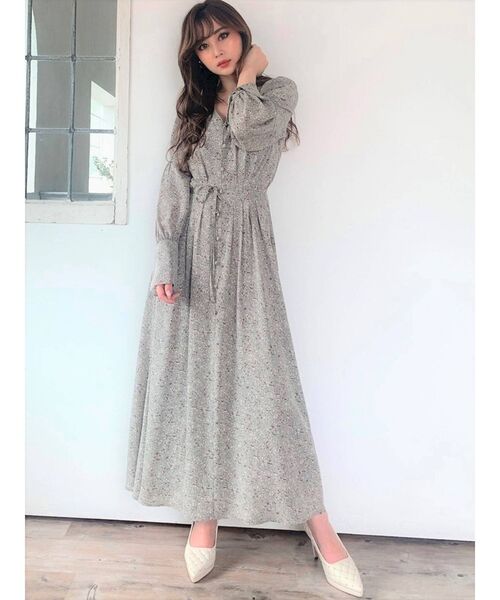 RESEXXY(リゼクシー)の「ボリュームスリーブマキシワンピース(ワンピース・レディース・ベージュ/オフホワイト/ブルー/オレンジ・FREE)」の19枚目の写真