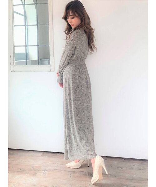 RESEXXY(リゼクシー)の「ボリュームスリーブマキシワンピース(ワンピース・レディース・ベージュ/オフホワイト/ブルー/オレンジ・FREE)」の21枚目の写真