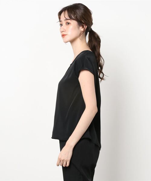 TRUDEA（トルディア）の「とろみ金具使いブラウス（シャツ/ブラウス・レディース・ベージュ/ブラック/カーキ/ワイン・MEDIUM/SMALL/LARGE）」の5枚目の写真