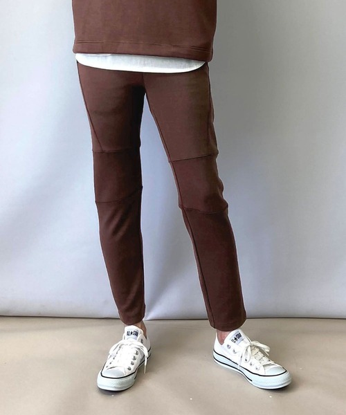 柔らかストレッチ　スポンジテック素材のジャージーパンツ