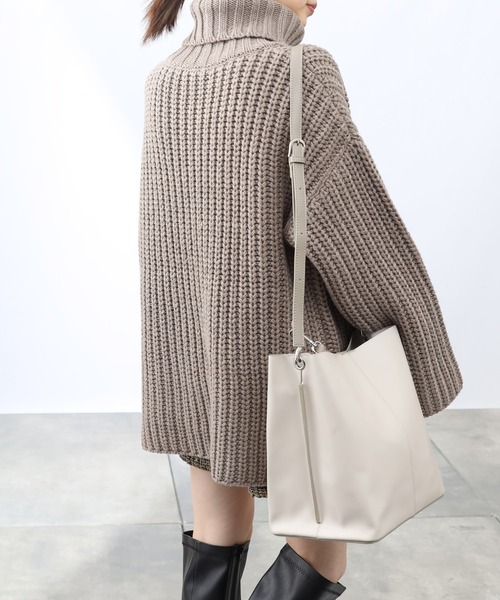 COLONY 2139（コロニートゥーワンスリーナイン）の「【洗えるニット】ウール混ロービングニット(アゼタートルネック)（ニット/セーター・レディース・ブラック/アイボリー/モカ・FREE）」の19枚目の写真