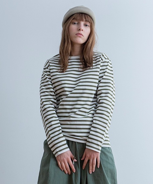 A.U.G. relaxing(オーグリラクシング)の「A.U.G. relaxing ボーダー クルーネック ロンT (MADE IN JAPAN)(Tシャツ/カットソー・メンズ・ライトベージュ/オリーブ/グレー/ブラック/ブルー・4/2/3/1)」の4枚目の写真