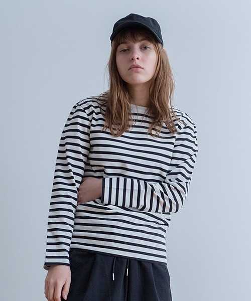 A.U.G. relaxing(オーグリラクシング)の「A.U.G. relaxing ボーダー クルーネック ロンT (MADE IN JAPAN)(Tシャツ/カットソー・メンズ・ライトベージュ/オリーブ/グレー/ブラック/ブルー・4/2/3/1)」の2枚目の写真