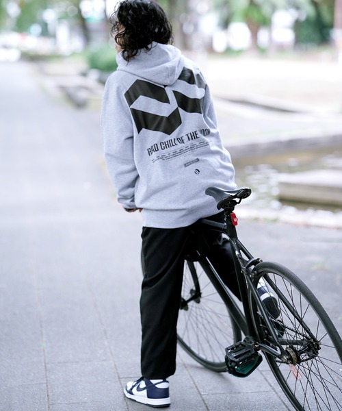 RAD CHILL OFF THE HOOK(ラッドチルオブザフック)の「RAD CHILL OFF THE HOOK ラッドチルオブザフック RHOMBUS LOGO パーカー(パーカー・レディース・ホワイト/ブラック/杢グレー・MEDIUM/LARGE)」の13枚目の写真