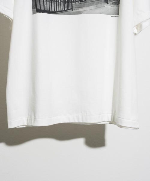 JANESMITH（ジェーンスミス）の「JANESMITH ジェーンスミス / LUCIEN NOLLIE HEEL SHORT SLEEVE T-SHIRT グラフィックプリントビッグシルエットTシャツ / 22SCT-#121S-MO（Tシャツ/カットソー・レディース・ブラック/ホワイト・MEDIUM/LARGE/SMALL/X-LARGE）」の5枚目の写真