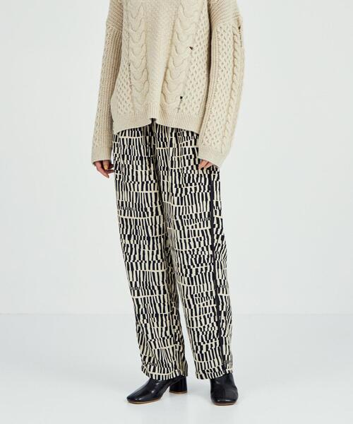 BRACTMENT(ブラクトメント)の「<BRACTMENT(ブラクトメント)>BM ジオメ ジャカード ドロストパンツ(その他パンツ・レディース・ブラック/コバルトブルー・FREE)」の1枚目の写真