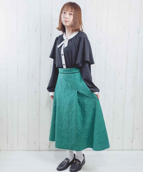 Hamble by Par Avion（ハンブルバイパラビオン）の「フラワーキルティングふうスカート（スカート・レディース・ブラック/グリーン・ONESIZE）」の11枚目の写真