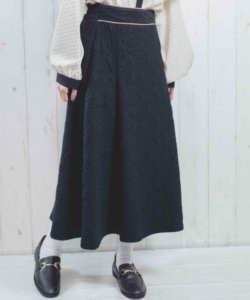 Hamble by Par Avion（ハンブルバイパラビオン）の「フラワーキルティングふうスカート（スカート・レディース・ブラック/グリーン・ONESIZE）」の21枚目の写真