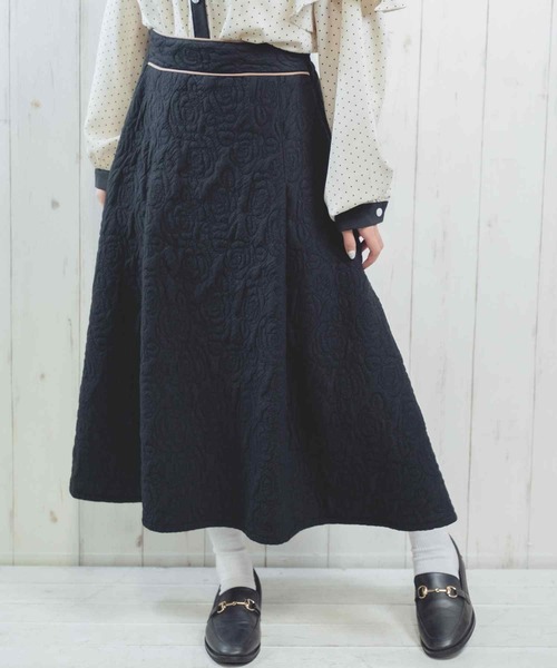 Hamble by Par Avion（ハンブルバイパラビオン）の「フラワーキルティングふうスカート（スカート・レディース・ブラック/グリーン・ONESIZE）」の19枚目の写真